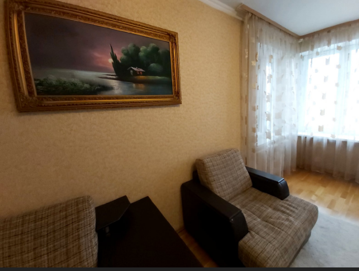 2комн.кв. ул.50лет Октября,24/2