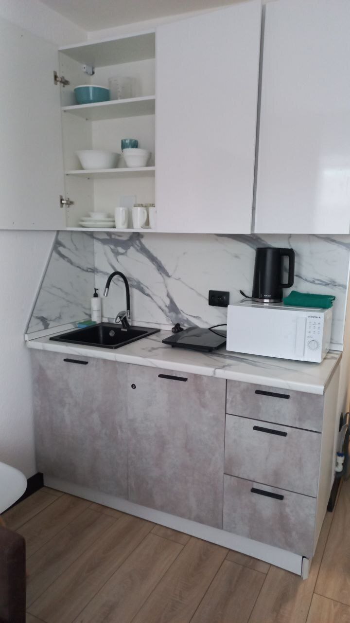 1комн.кв. студия ул.Мельникайте,83 кв.255 (2 подъезд, 5 этаж)