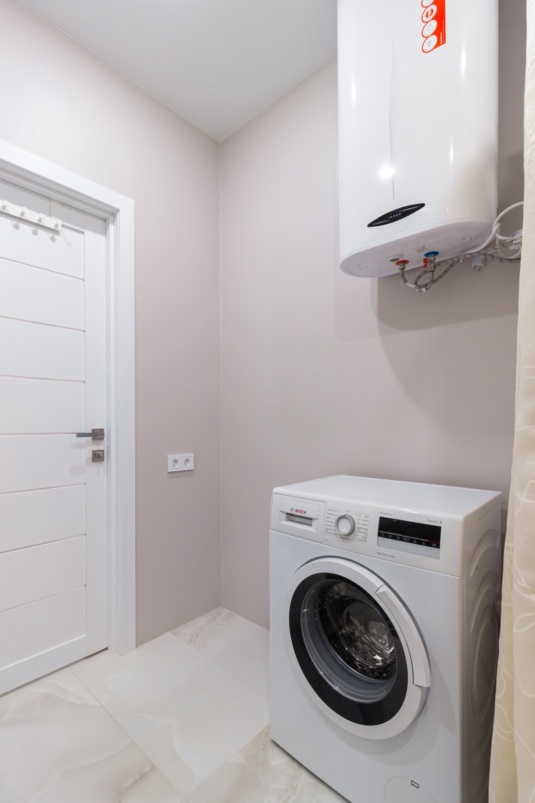 Апартаменты на Мельникайте 2