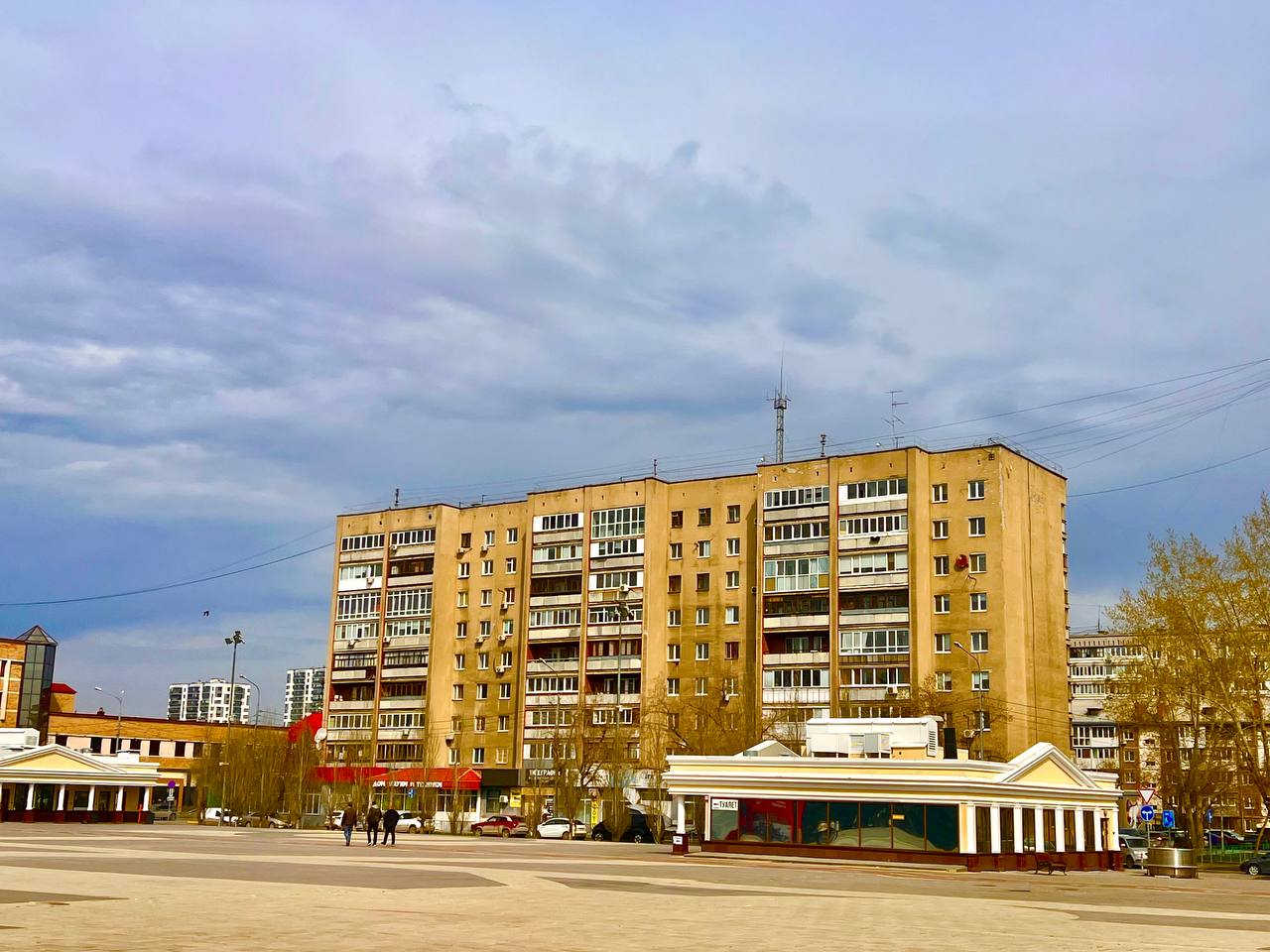   Уютная трехкомнатная в центре, ТРЦ Гудвин