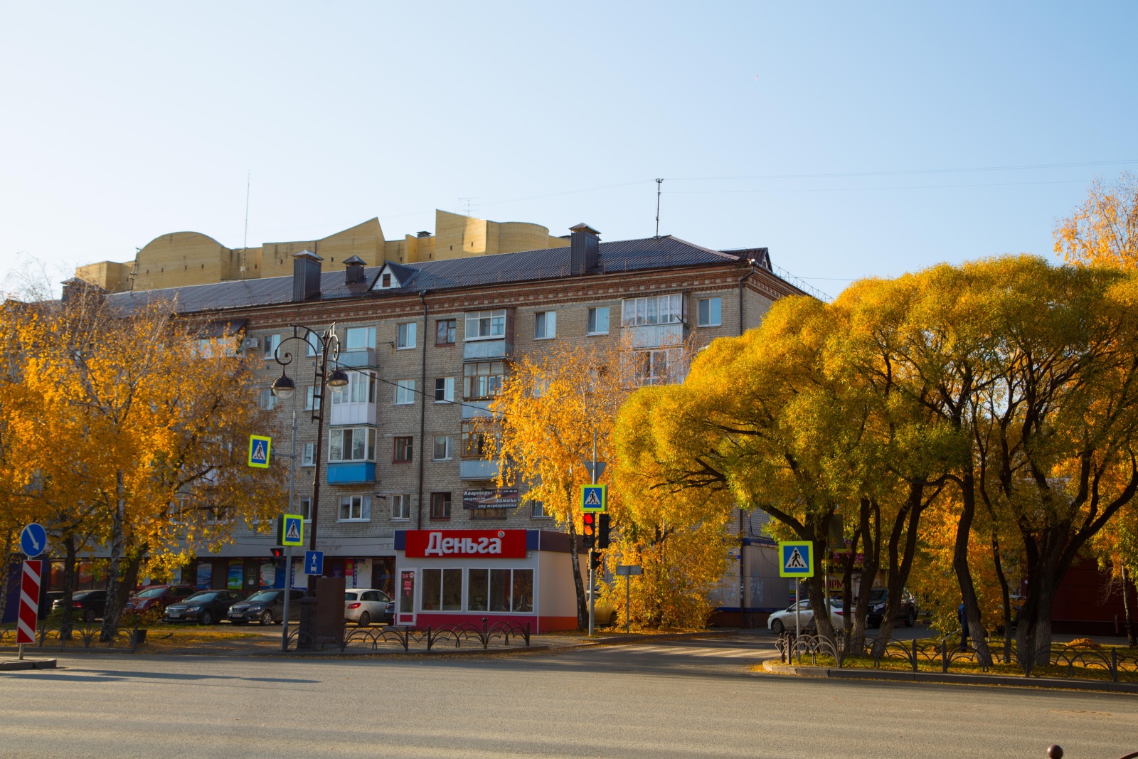 Тюмень, Республики,156
