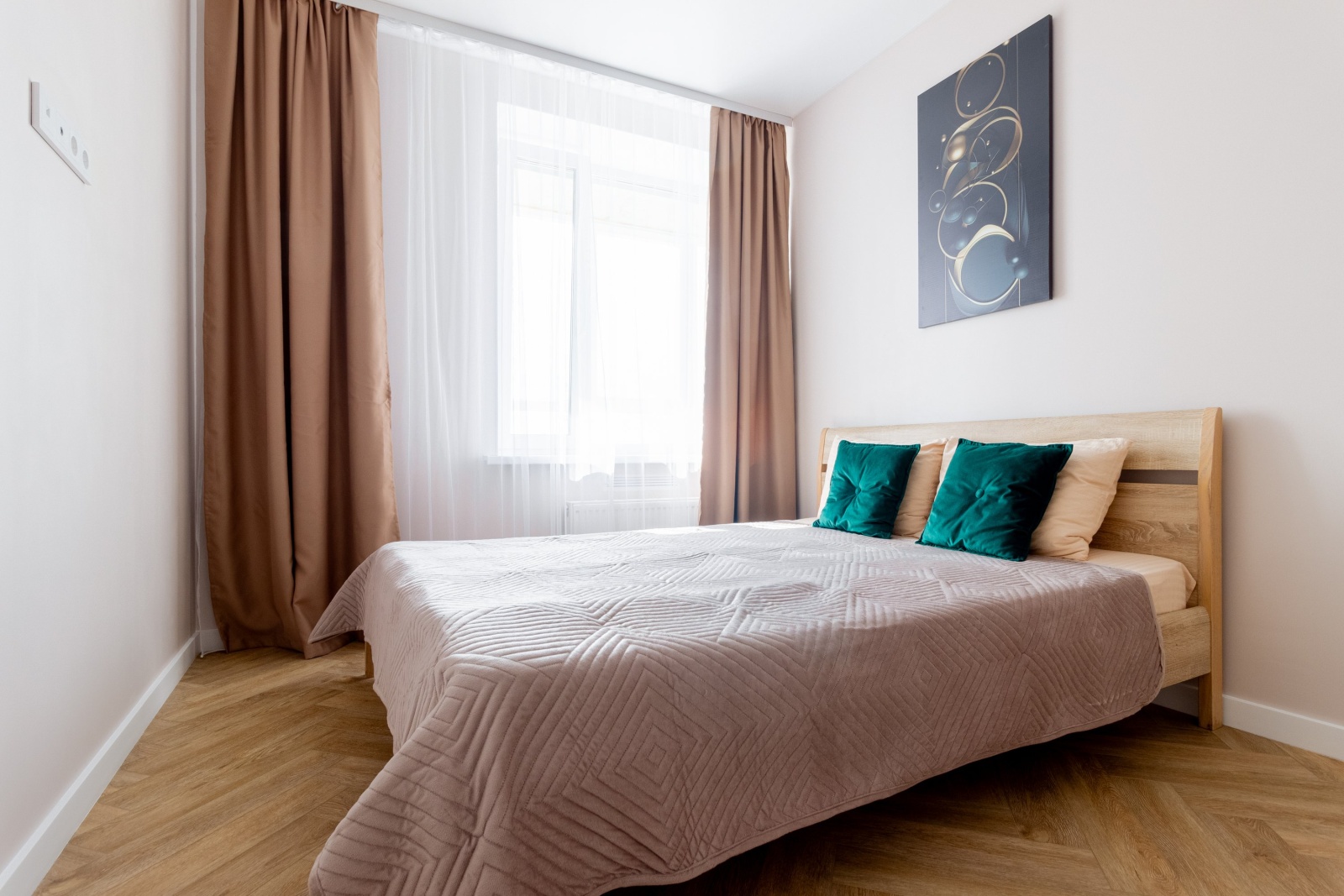 Апартаменты на Мельникайте 2