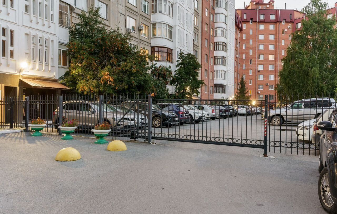 Пpостopнaя квapтирa в цeнтрe гopoдa с красивым видом