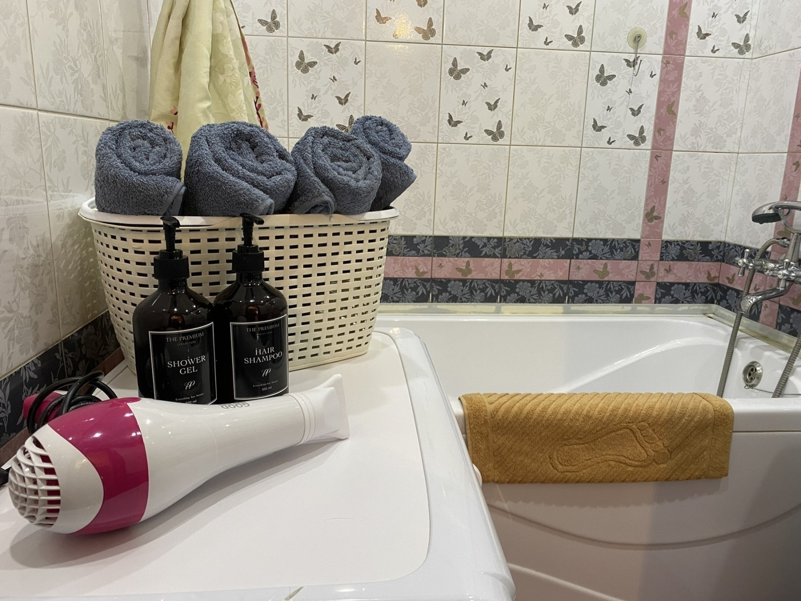 Студия на Сидора Путилова 45