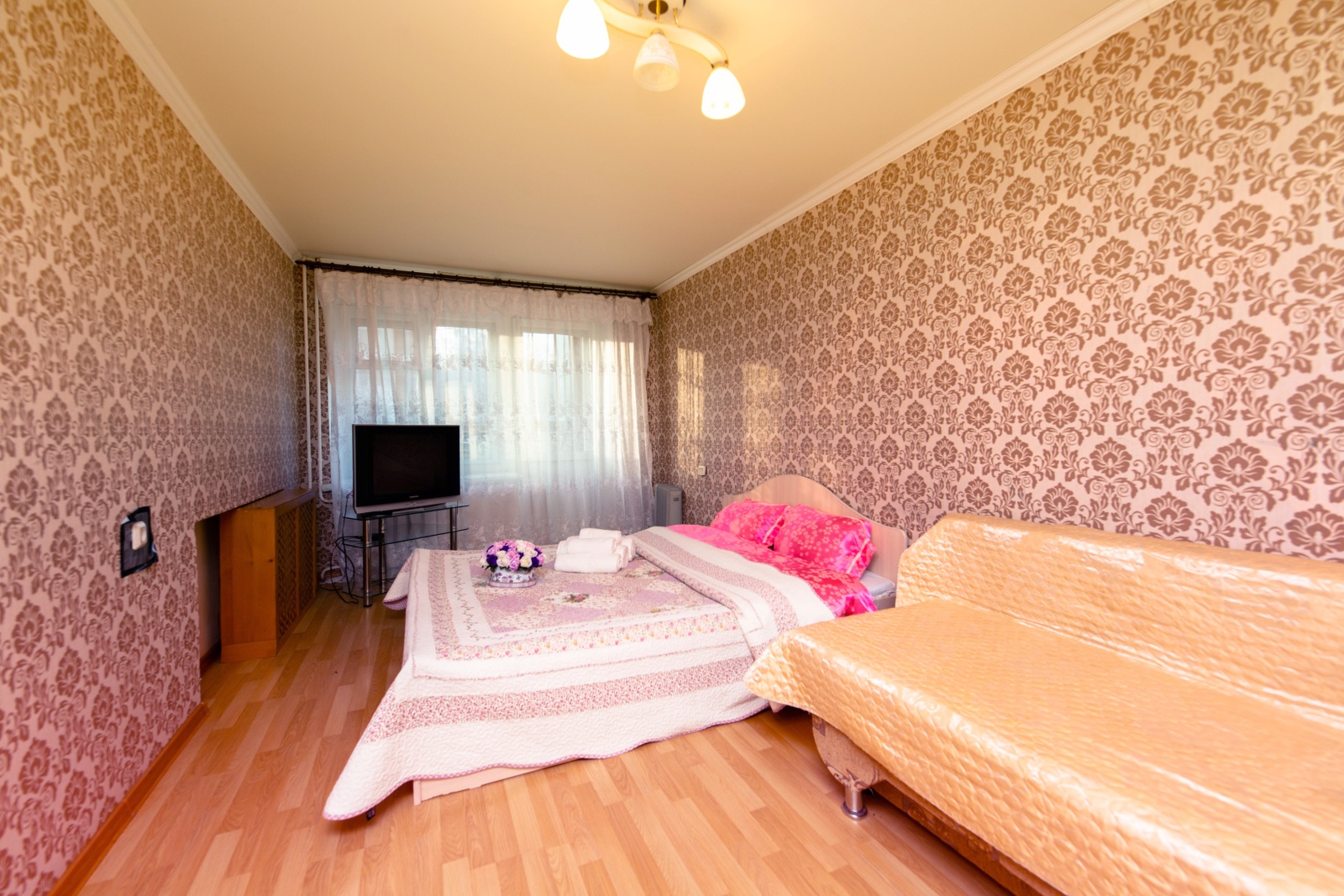 2комн.кв. ул.Республики,92