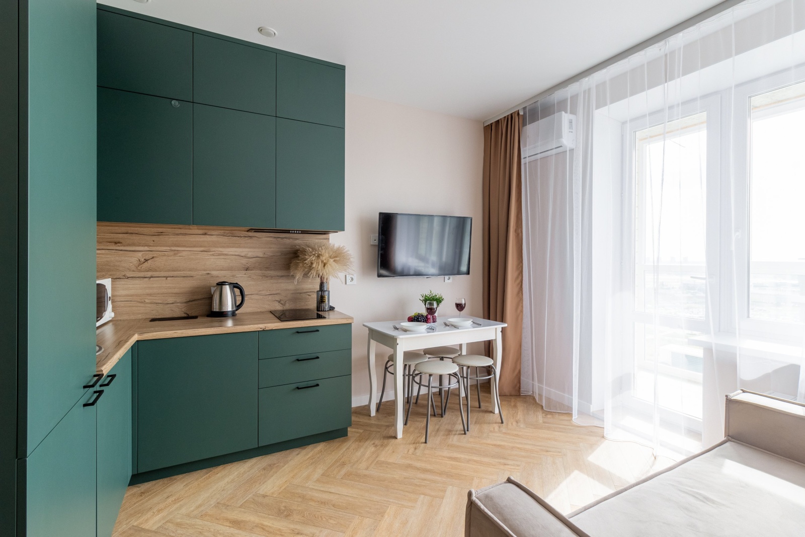 Апартаменты на Мельникайте 2